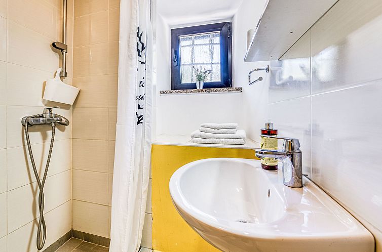 Appartement Lovrano