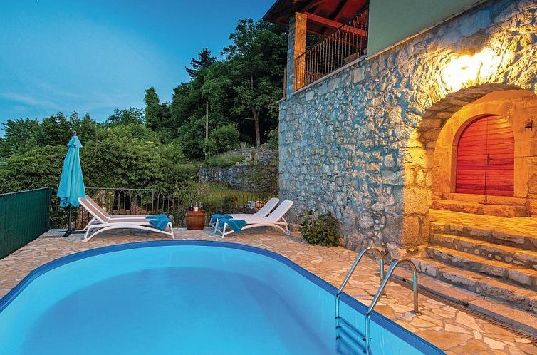 Vakantiehuis in Lovranska Draga mit großem Kamin