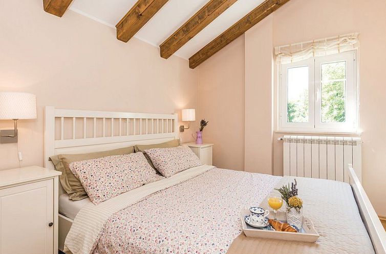 Vakantiehuis in Lovranska Draga mit großem Kamin