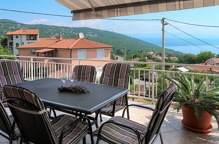 Guest house 1044451 - Holiday property Kvarner - Vakantiehuis Katarina