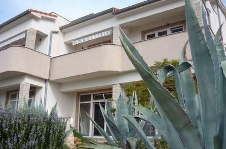 Appartement Nette Ferienwohnung mit Whirlpool und Garten
