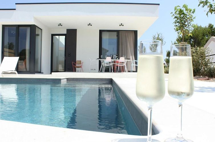 Vakantiehuis Luxuriöses Ferienhaus Sunny Garden in Barbat a