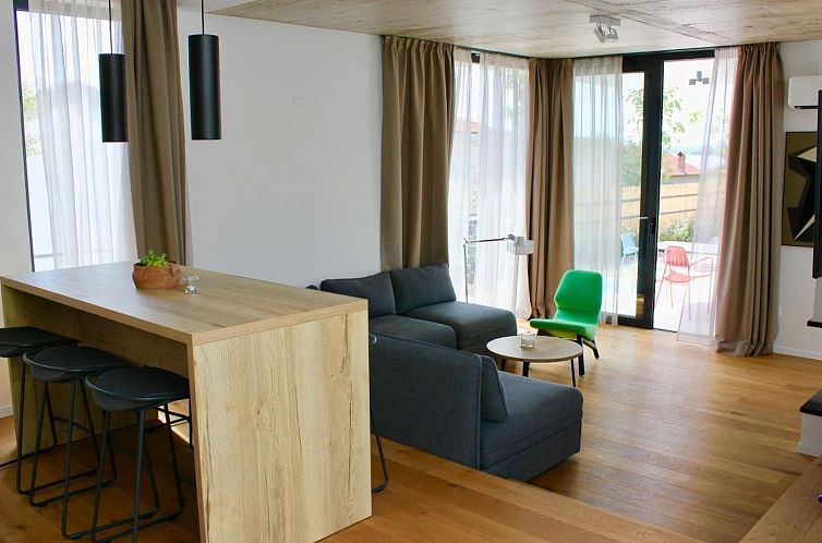 Vakantiehuis Luxuriöses Ferienhaus Sunny Garden in Barbat a