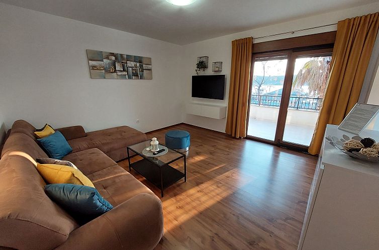 Appartement Appartement in Barbat mit Großer Terrasse
