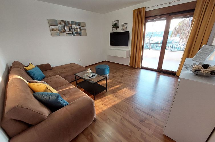Appartement Appartement in Barbat mit Großer Terrasse