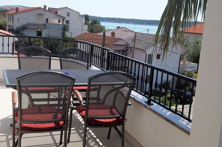 Appartement Appartement in Barbat mit Großer Terrasse