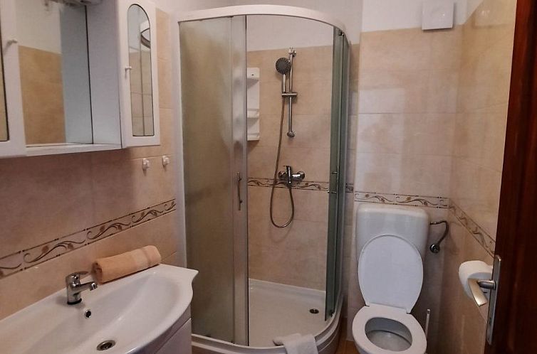 Appartement Gemütliche Erdgeschossferienwohnung mit Balkon