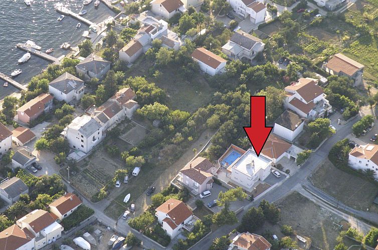 Vakantiehuis Villa Summer Escape in Barbat mit Garten und Au