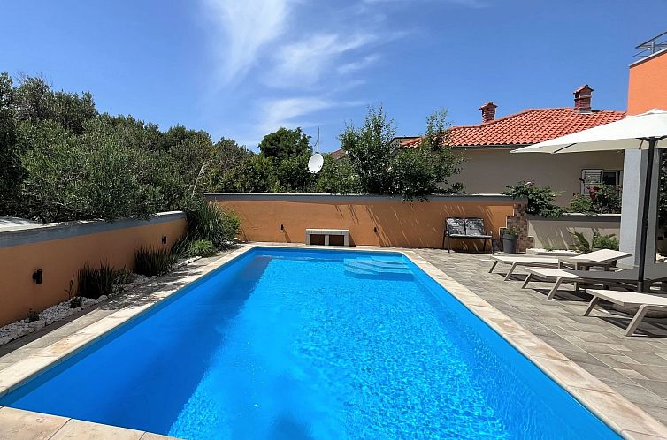 Vakantiehuis Villa Summer Escape in Barbat mit Garten und Au