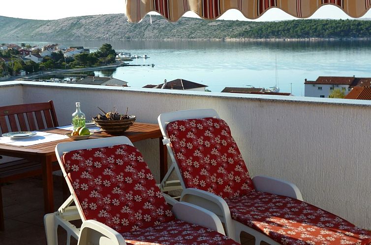 Appartement Wohnung in Barbat mit Terrasse und Grill