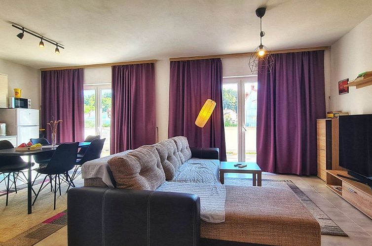 Unterkunft 1044754 - Appartement Kvarner - Appartement Große Wohnung in Palit mit Privatem Balkon