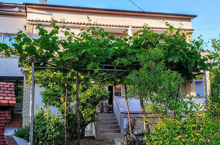 Appartement mit Terrasse für 9 Personen