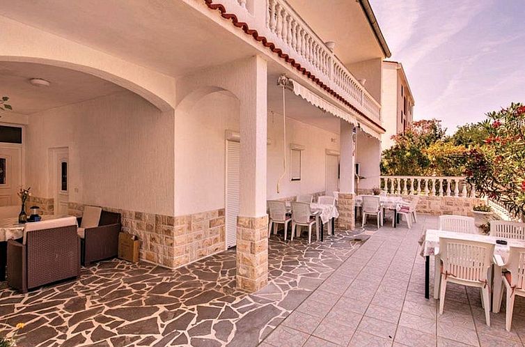 Appartement EG Marjetka bis 9