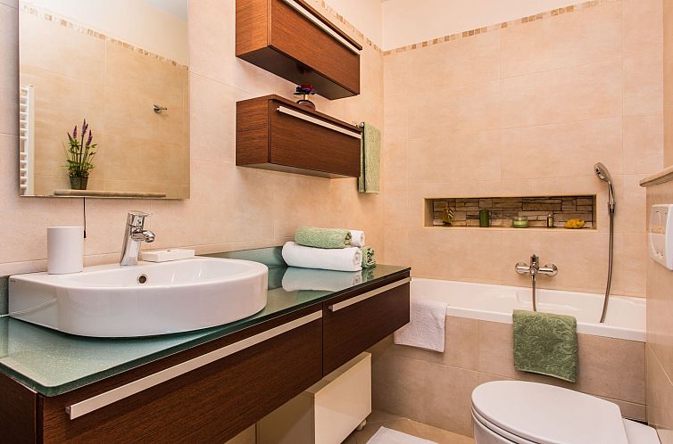 Appartement Ruhige Ferienwohnung Tina 8