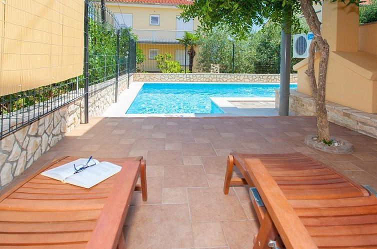 Appartement Ruhige Ferienwohnung Tina 8