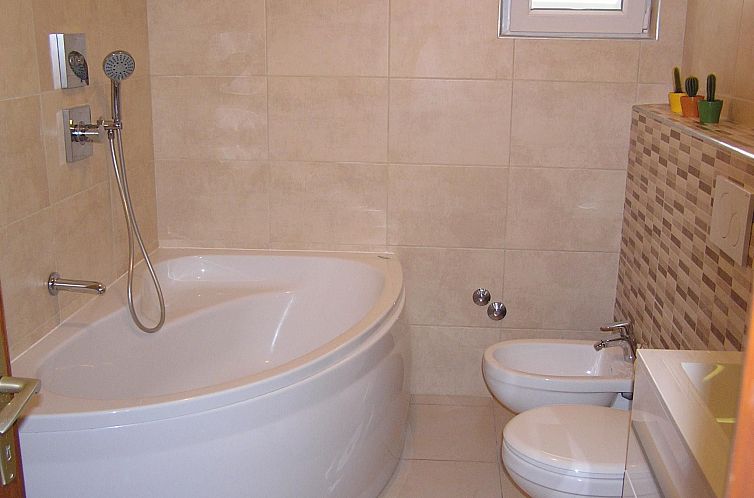 Appartement Zwei-Zimmer-Wohnung Radosav