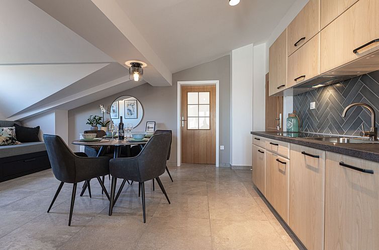 Appartement App mit Meerblick und Pool für 2-4 Personen