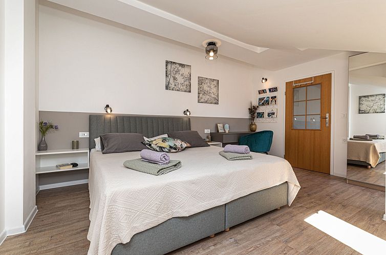Appartement App mit Meerblick und Pool für 2-4 Personen