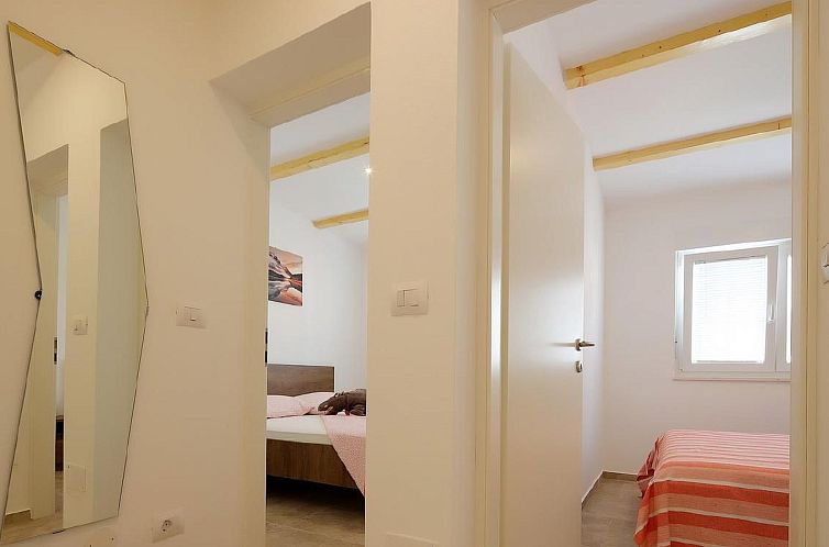 Appartement in Šilo mit Gemeinschaftspool