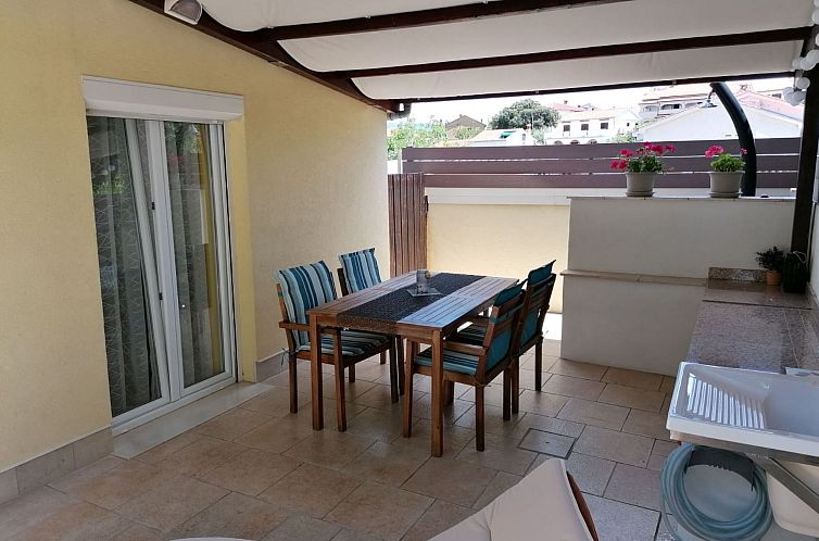 Vakantiehuis Strandnahes kleines Ferienhaus mit Terrasse