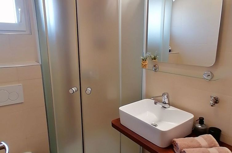 Vakantiehuis Strandnahes kleines Ferienhaus mit Terrasse