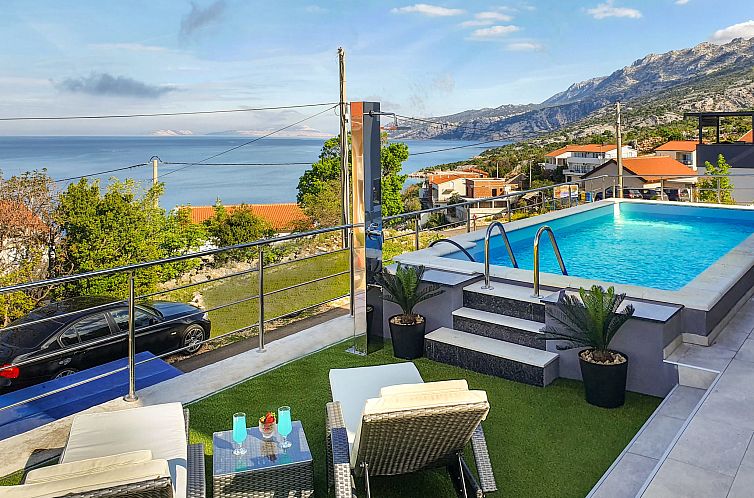 Guest house 1045002 - Holiday property Kvarner - Vakantiehuis Emili & Elias