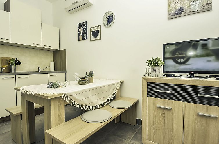 Guest house 1045024 - Apartment Kvarner - Appartement Snježana