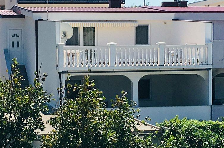 Guest house 1045059 - Holiday property Kvarner - Vakantiehuis Simun
