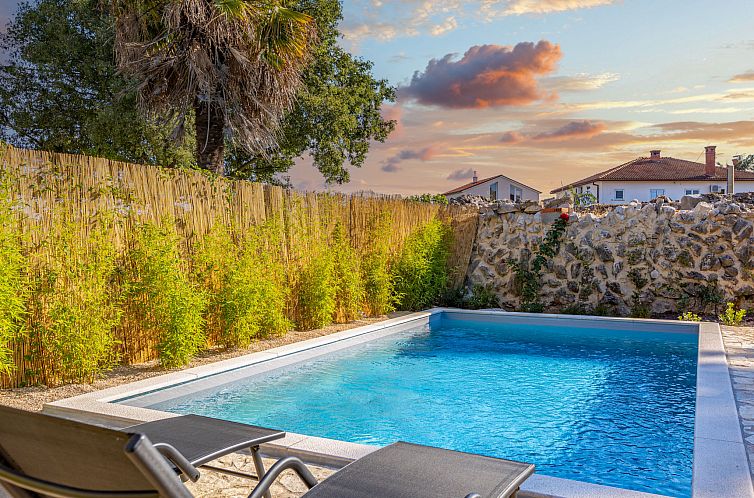 Vakantiehuis Paesana Heritage House