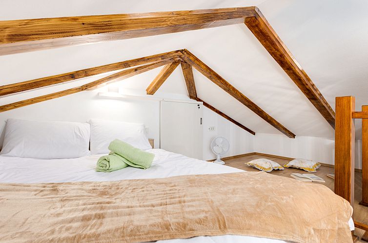 Vakantiehuis Paesana Heritage House