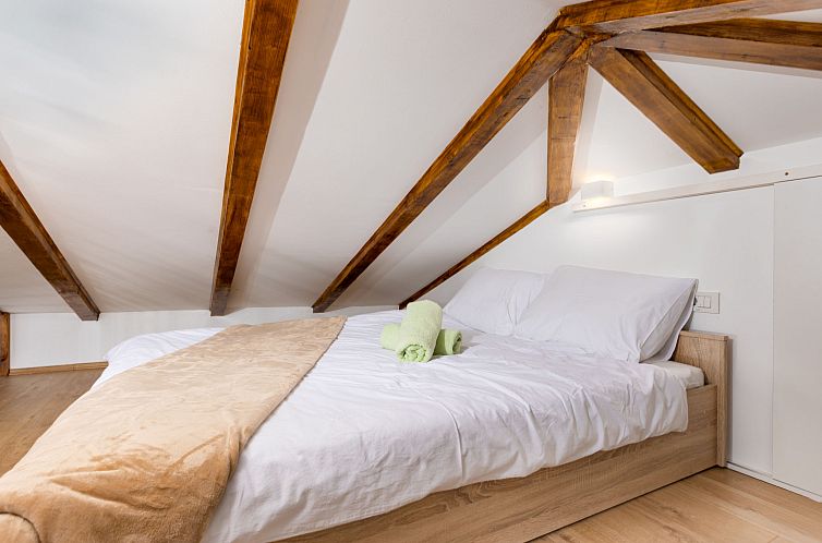 Vakantiehuis Paesana Heritage House