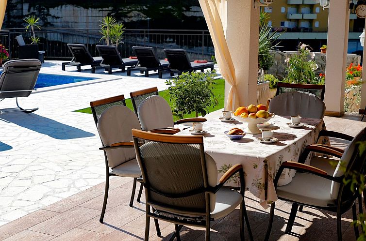 Vakantiehuis "Mela" mit Blick auf das Wasser