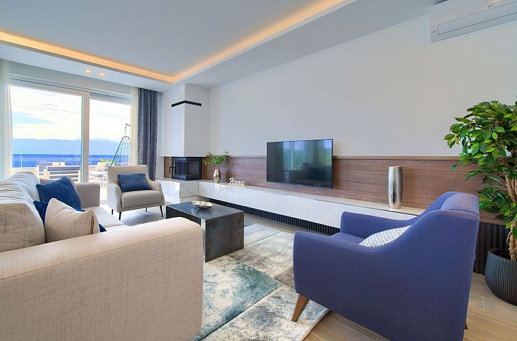 Vakantiehuis Luxuriöse Villa mit Pool und fantastischem Mee