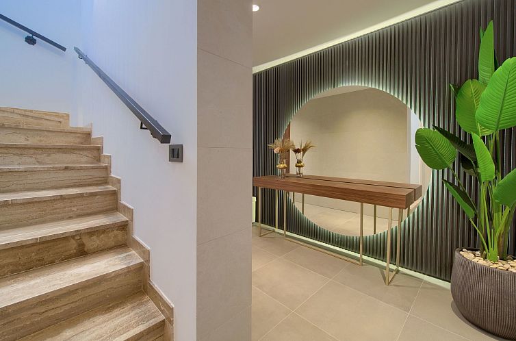 Vakantiehuis Luxuriöse Villa mit Pool und fantastischem Mee