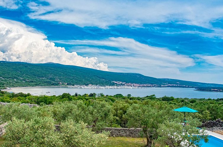 Vakantiehuis Villa "Olive Tree" mit Schwimmbad