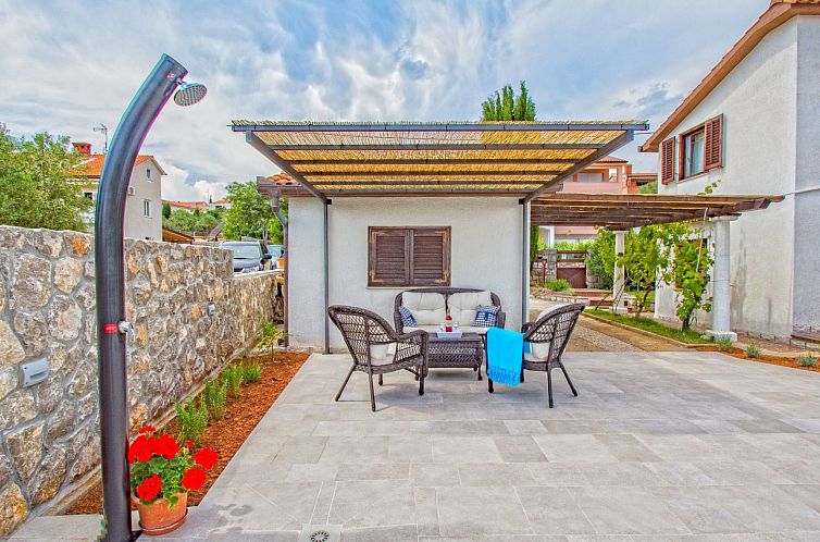 Vakantiehuis Villa "Olive Tree" mit Schwimmbad