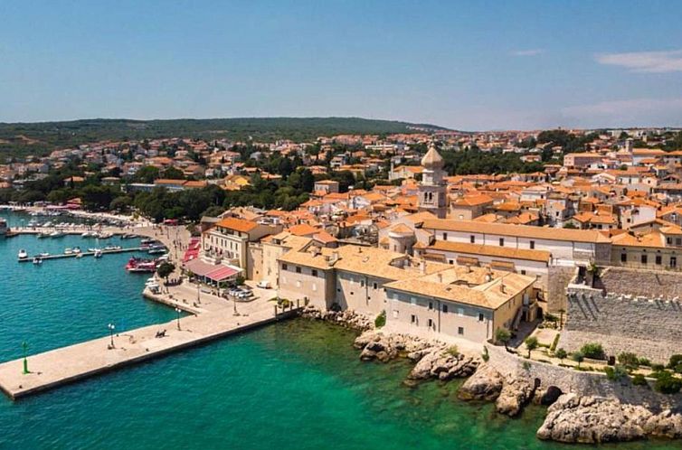 Vakantiehuis Villa "Olive Tree" mit Schwimmbad