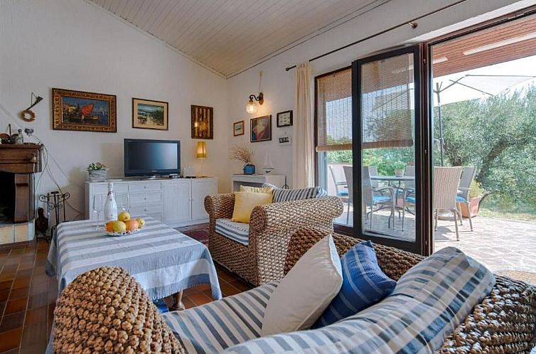 Vakantiehuis Villa "Olive Tree" mit Schwimmbad