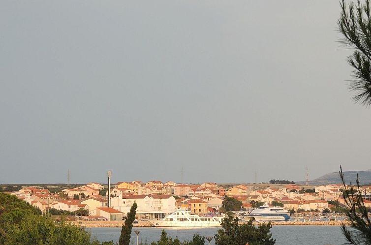 Appartement Apartment mit Balkon