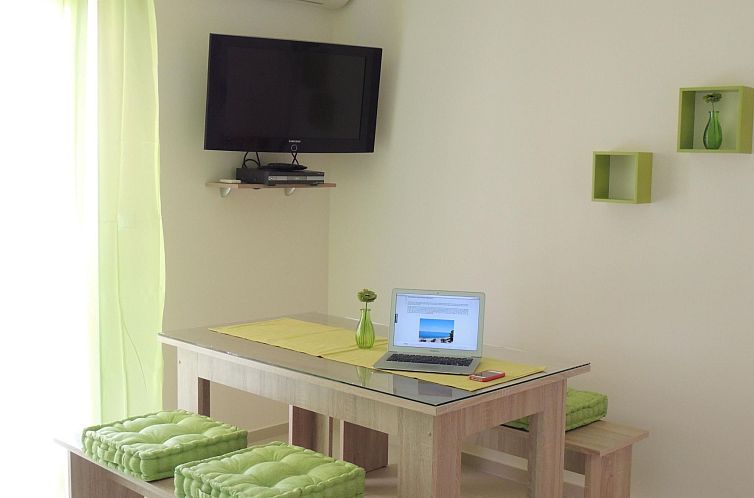 Guest house 1045503 - Apartment Kvarner - Appartement "Denona" mit Blick auf das Wasser