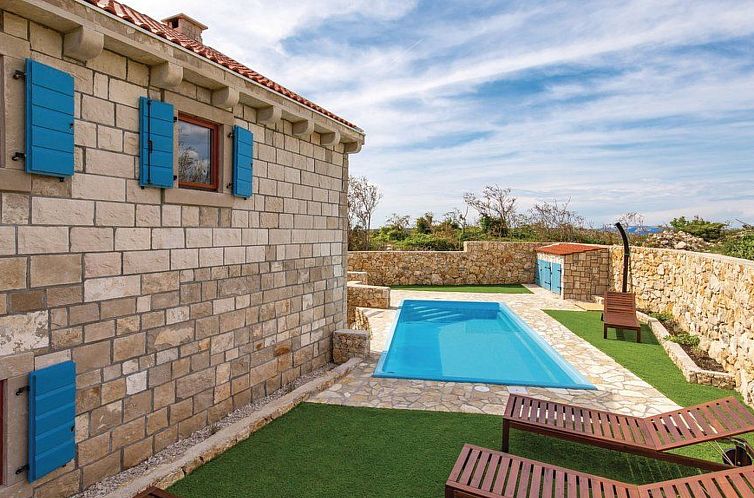 Vakantiehuis in Novalja mit Privatem Pool