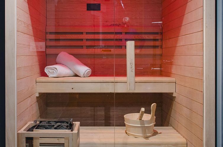 Vakantiehuis Luxusvilla Travera mit privatem Pool und Sauna