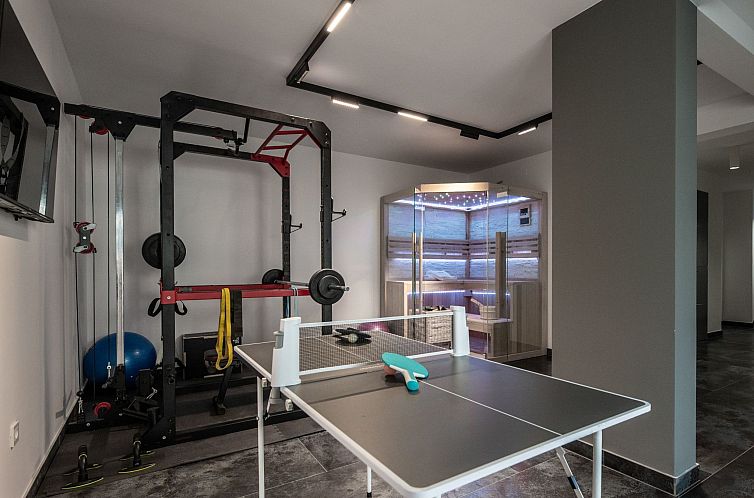 Vakantiehuis Luxusvilla Travera mit privatem Pool und Jacuzz