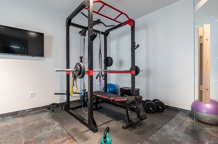 Vakantiehuis Luxusvilla Travera mit privatem Pool und Jacuzz