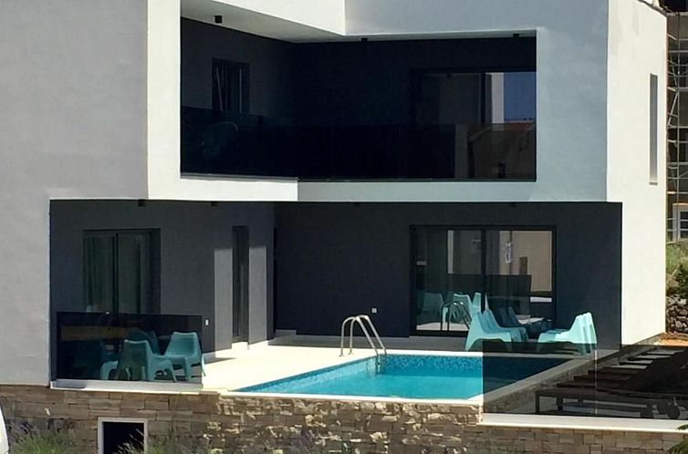 Unterkunft 1045522 - Ferienhaus Kvarner - Vakantiehuis mit Privatpool für 16 Personen ca. 160 m&sup2;