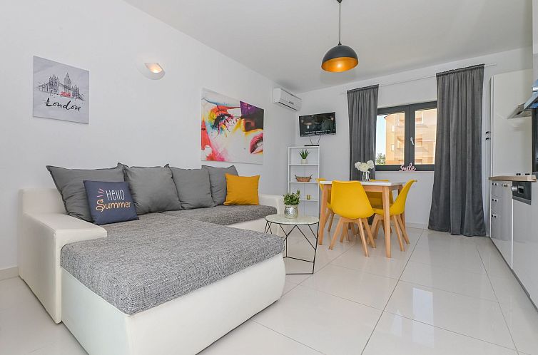 Vakantiehuis mit Privatpool für 16 Personen ca. 160 m&sup2;