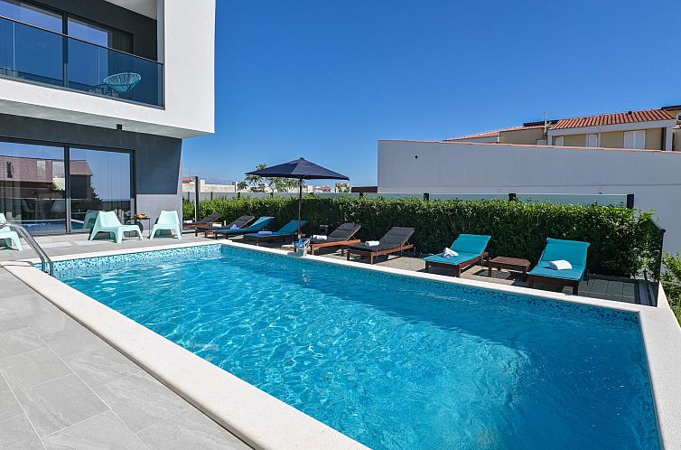 Vakantiehuis mit Privatpool für 16 Personen ca. 160 m&sup2;