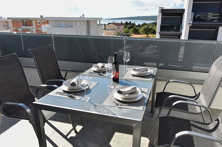Appartement Deluxe Drei-Zimmer-Wohnung mit Terrasse - Mare