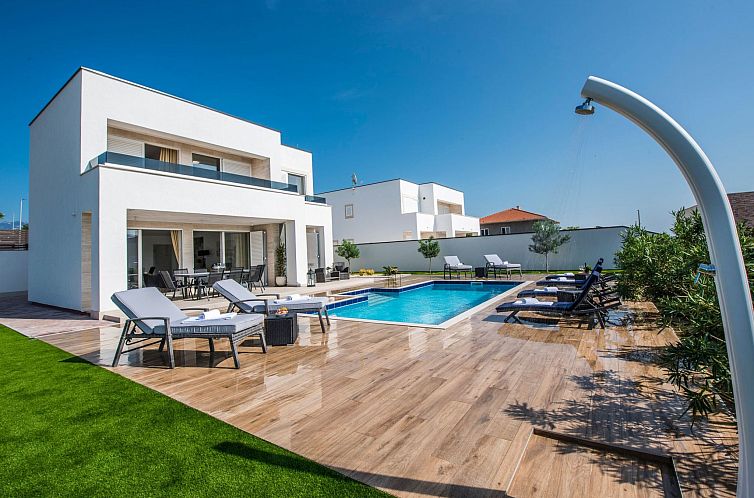 Unterkunft 1045527 - Ferienhaus Kvarner - Vakantiehuis Luxusvillen Anita mit privatem Pool A6