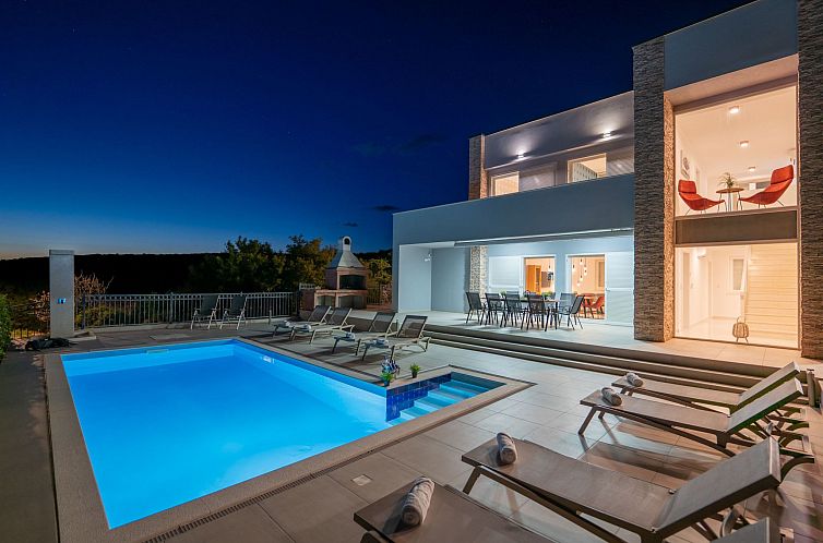 Vakantiehuis Luxuriöse Villa Royal I mit privatem Pool